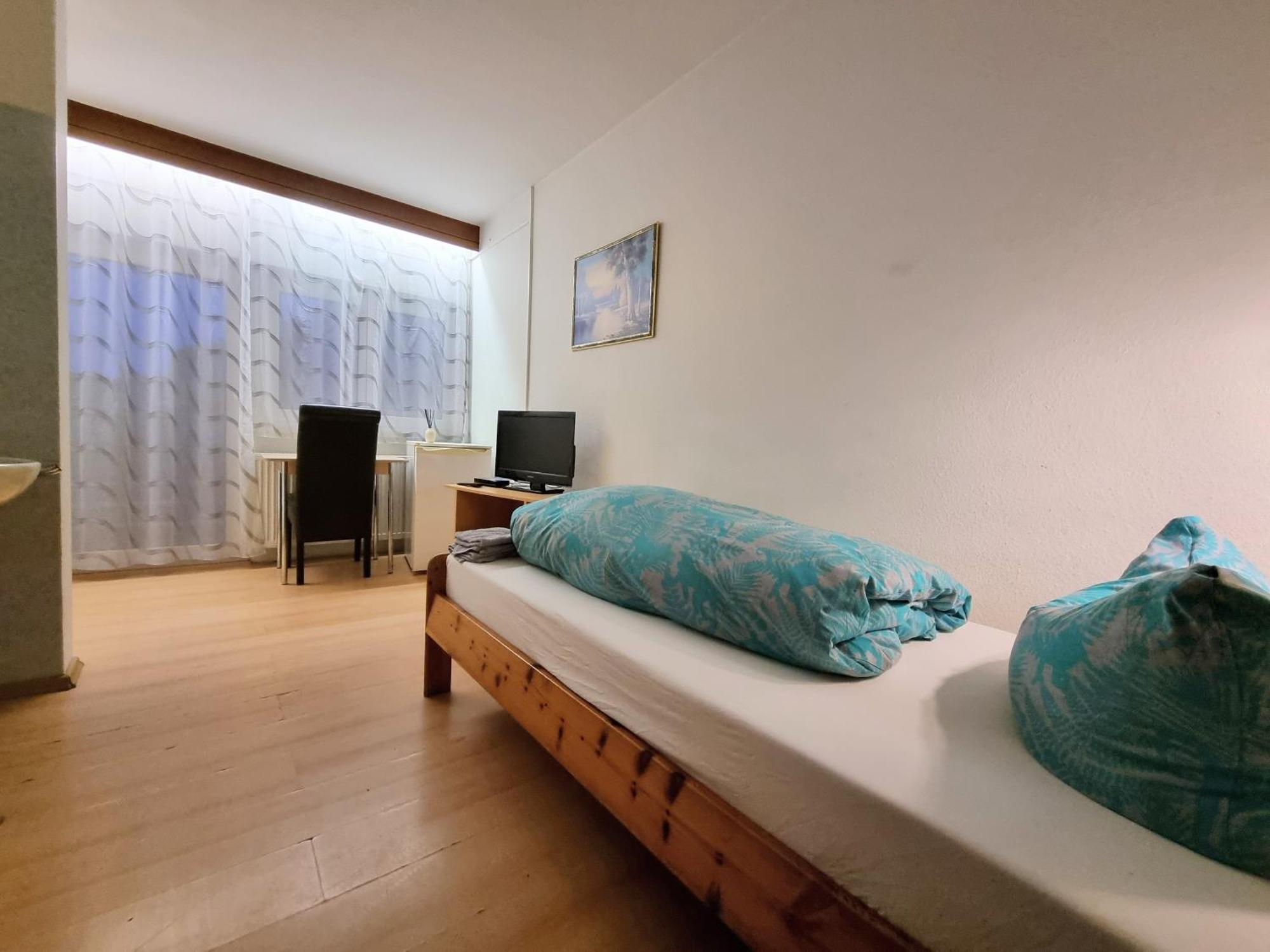 Monteurzimmer - Karlsbad Luaran gambar