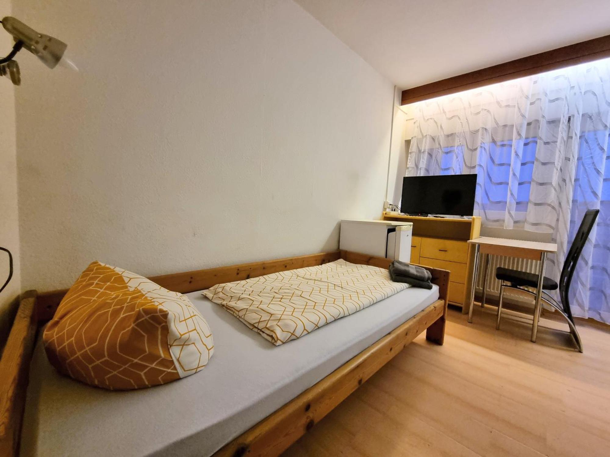 Monteurzimmer - Karlsbad Luaran gambar