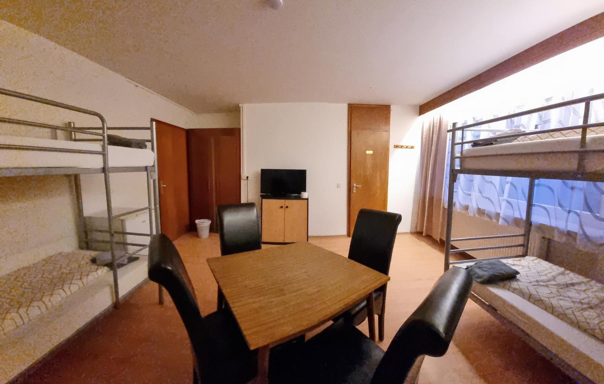 Monteurzimmer - Karlsbad Luaran gambar