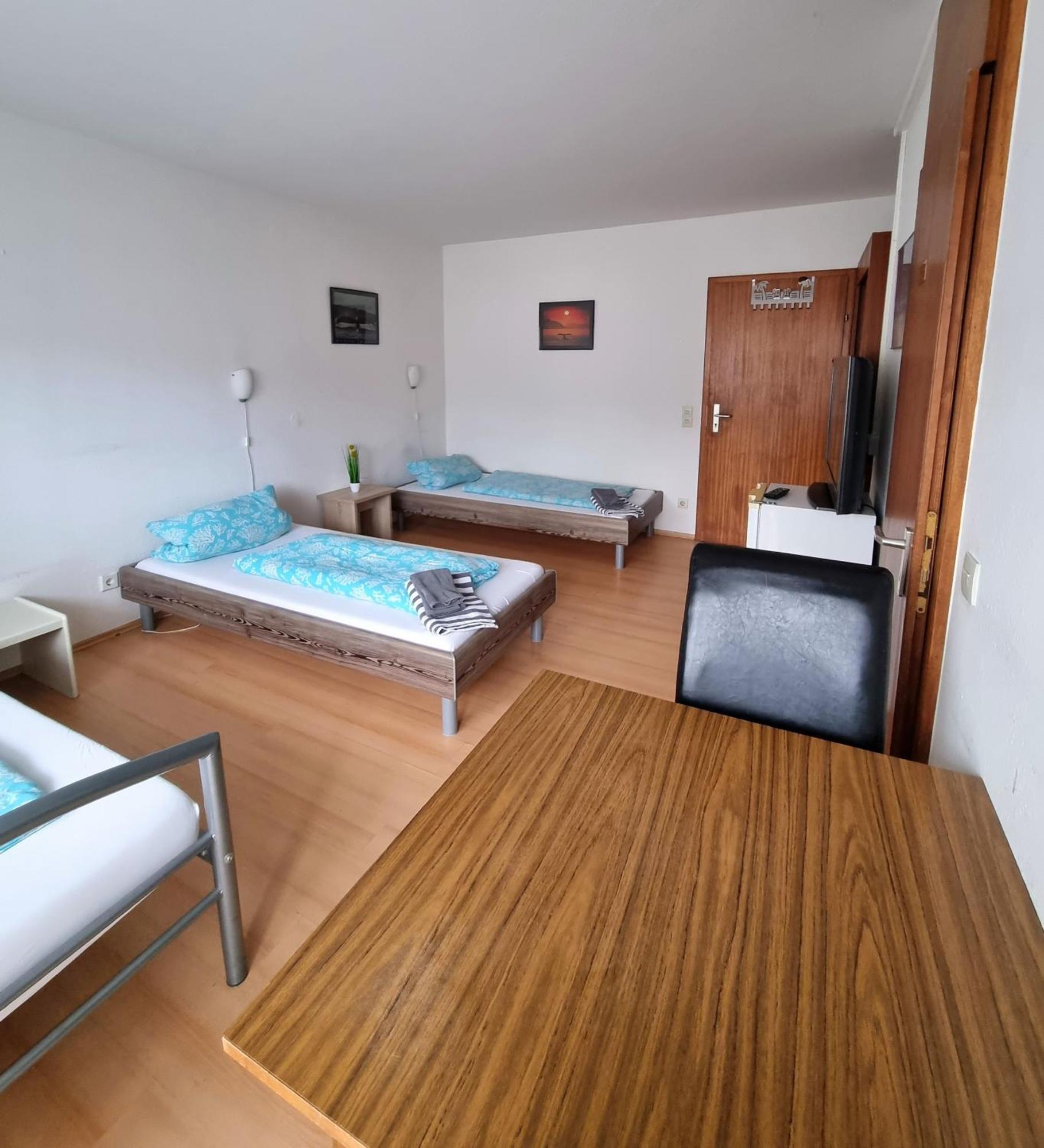 Monteurzimmer - Karlsbad Luaran gambar